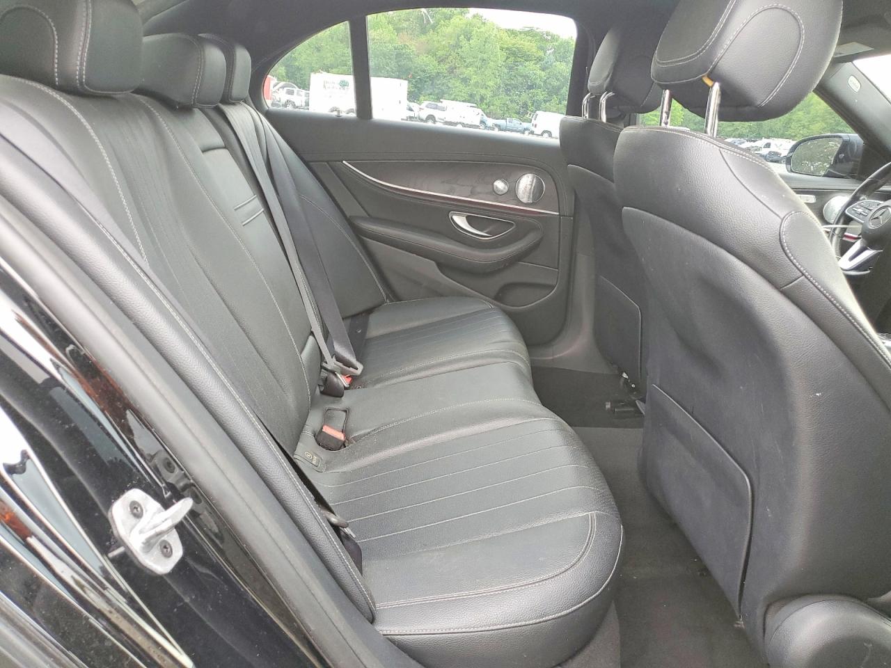 Mercedes-Benz E-Class 300 4matic
