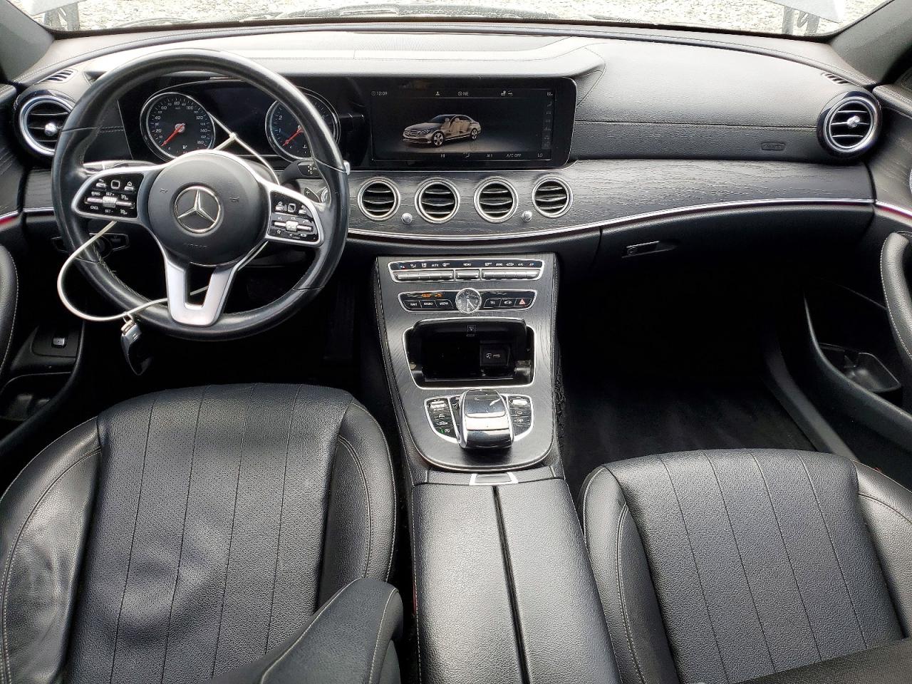 Mercedes-Benz E-Class 300 4matic