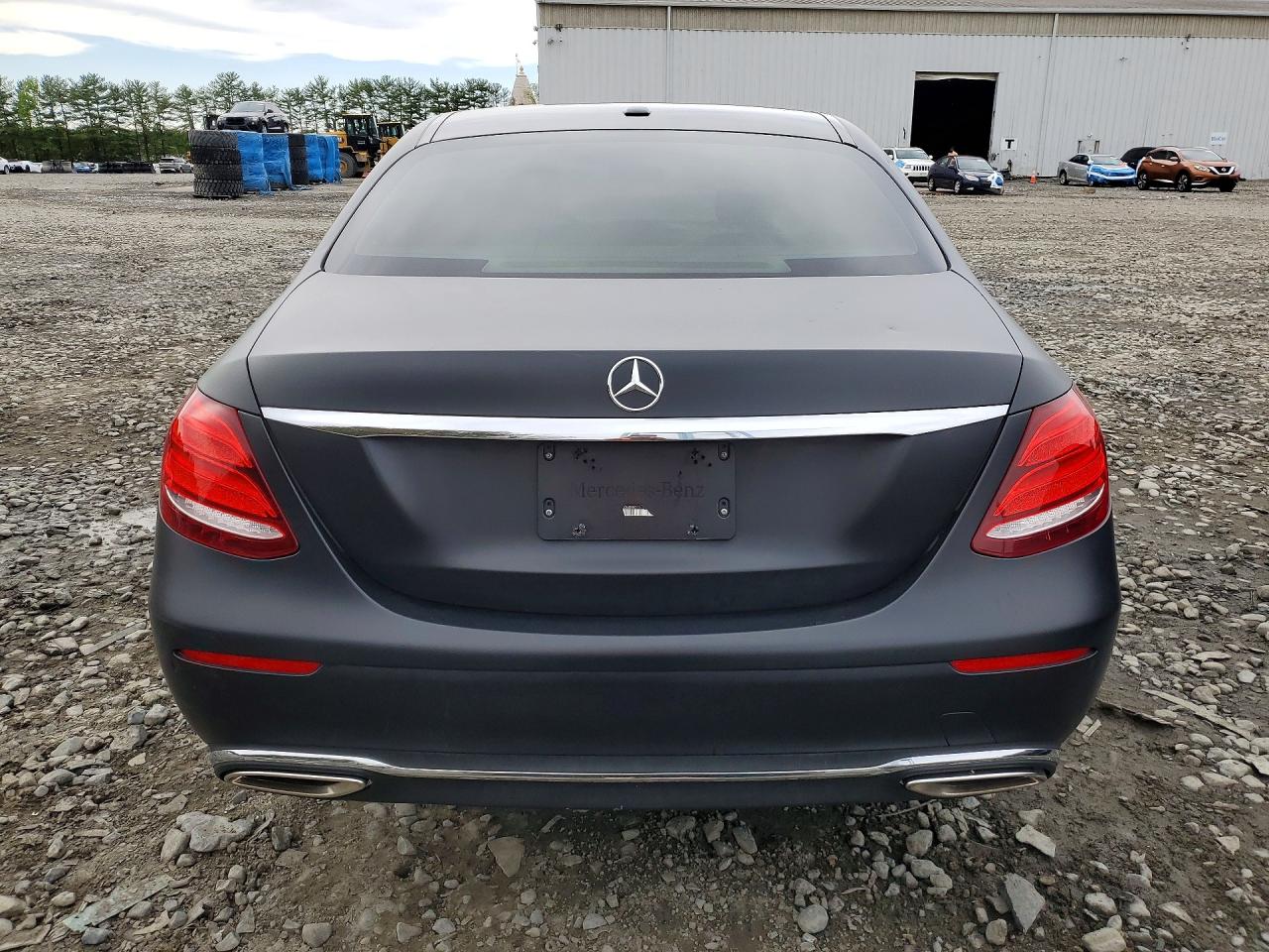 Mercedes-Benz E-Class 300 4matic