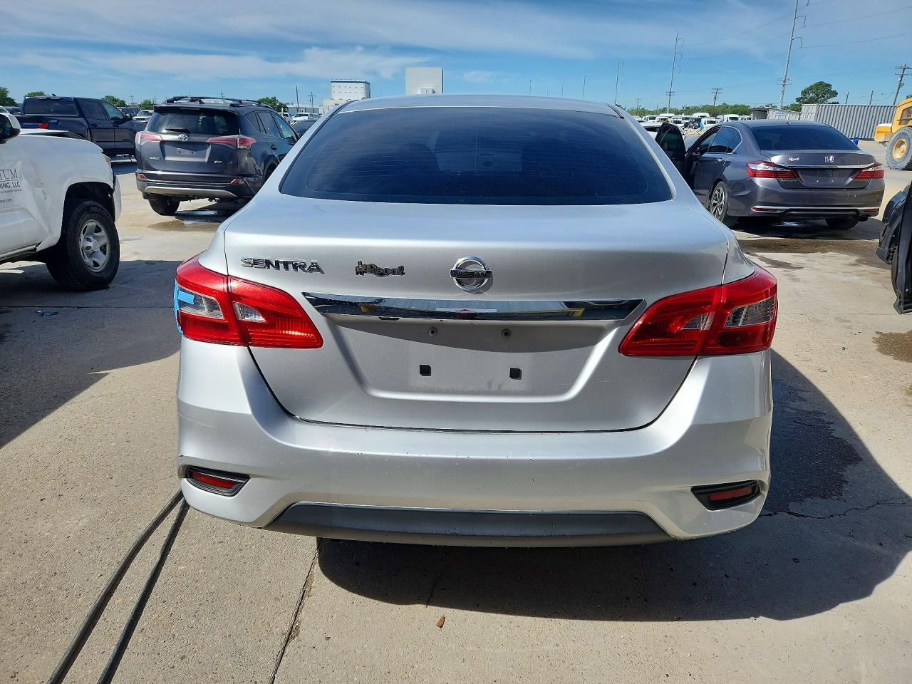 Nissan Sentra S