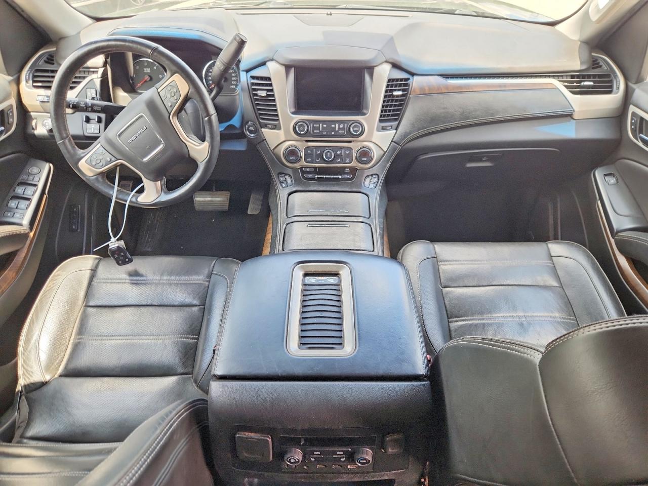 GMC Yukon Denali