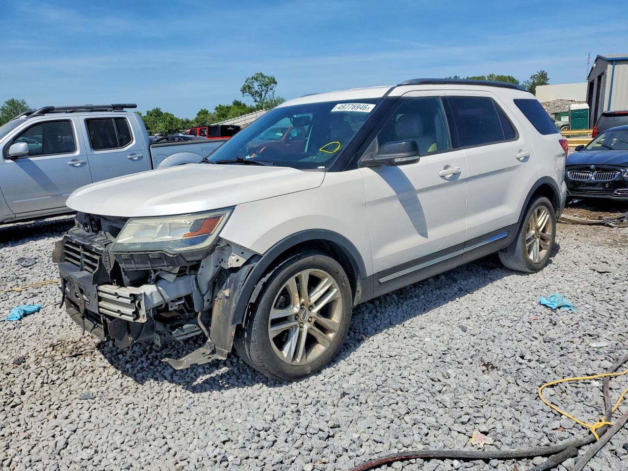 Salvage Ford Explorer Image