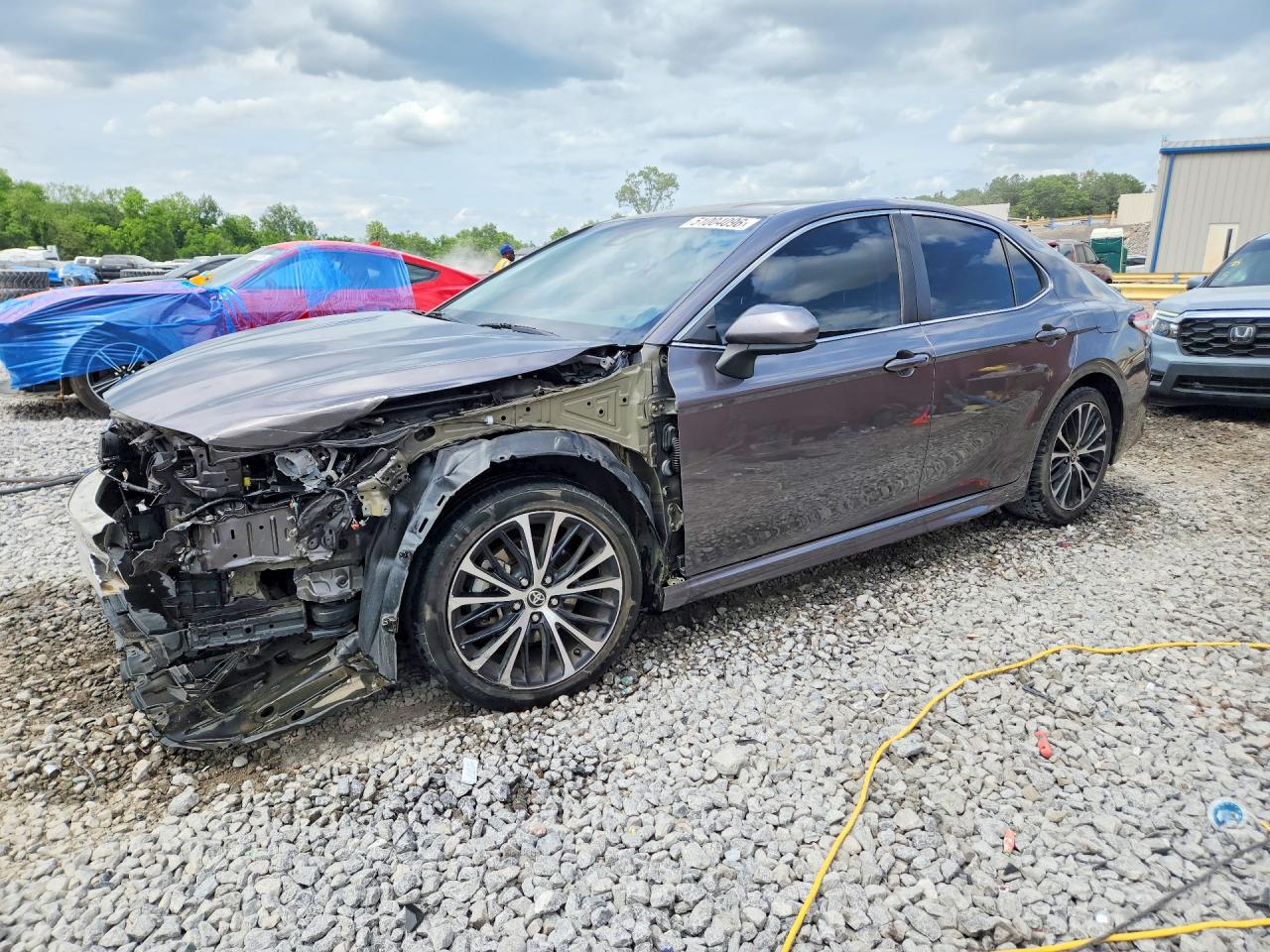 Salvage Toyota Camry Image