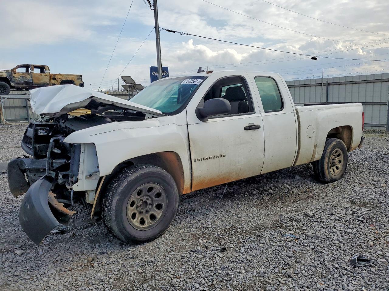 Salvage Chevrolet Silverado Image