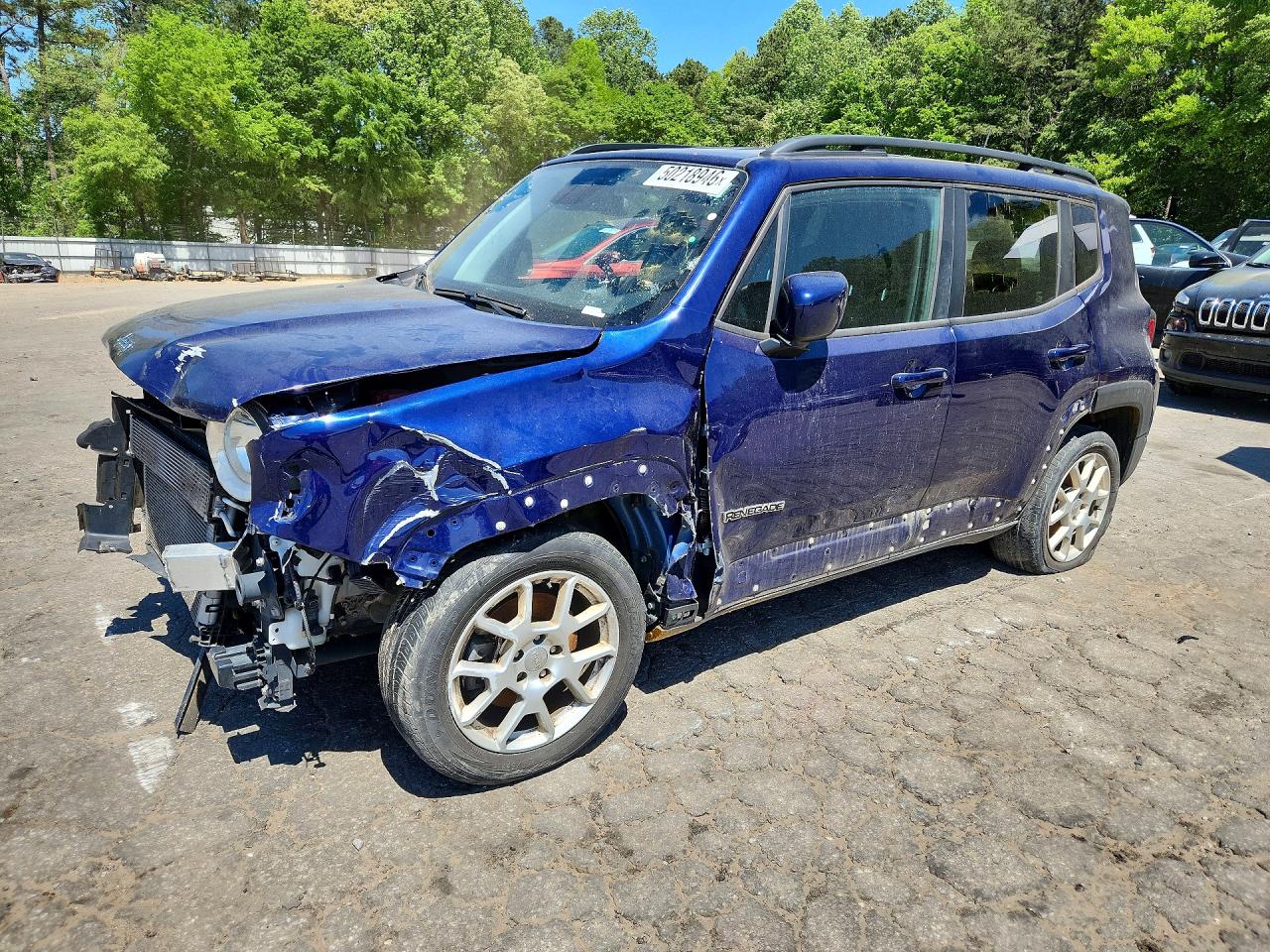 Salvage Jeep Renegade Image