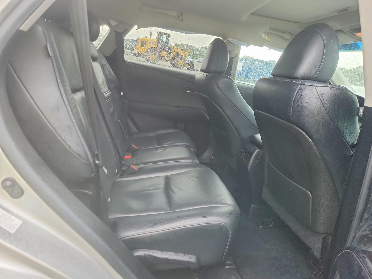 Lexus RX Base