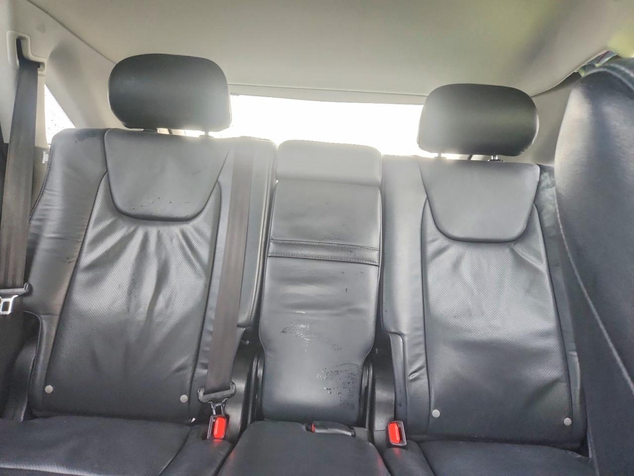 Lexus RX Base