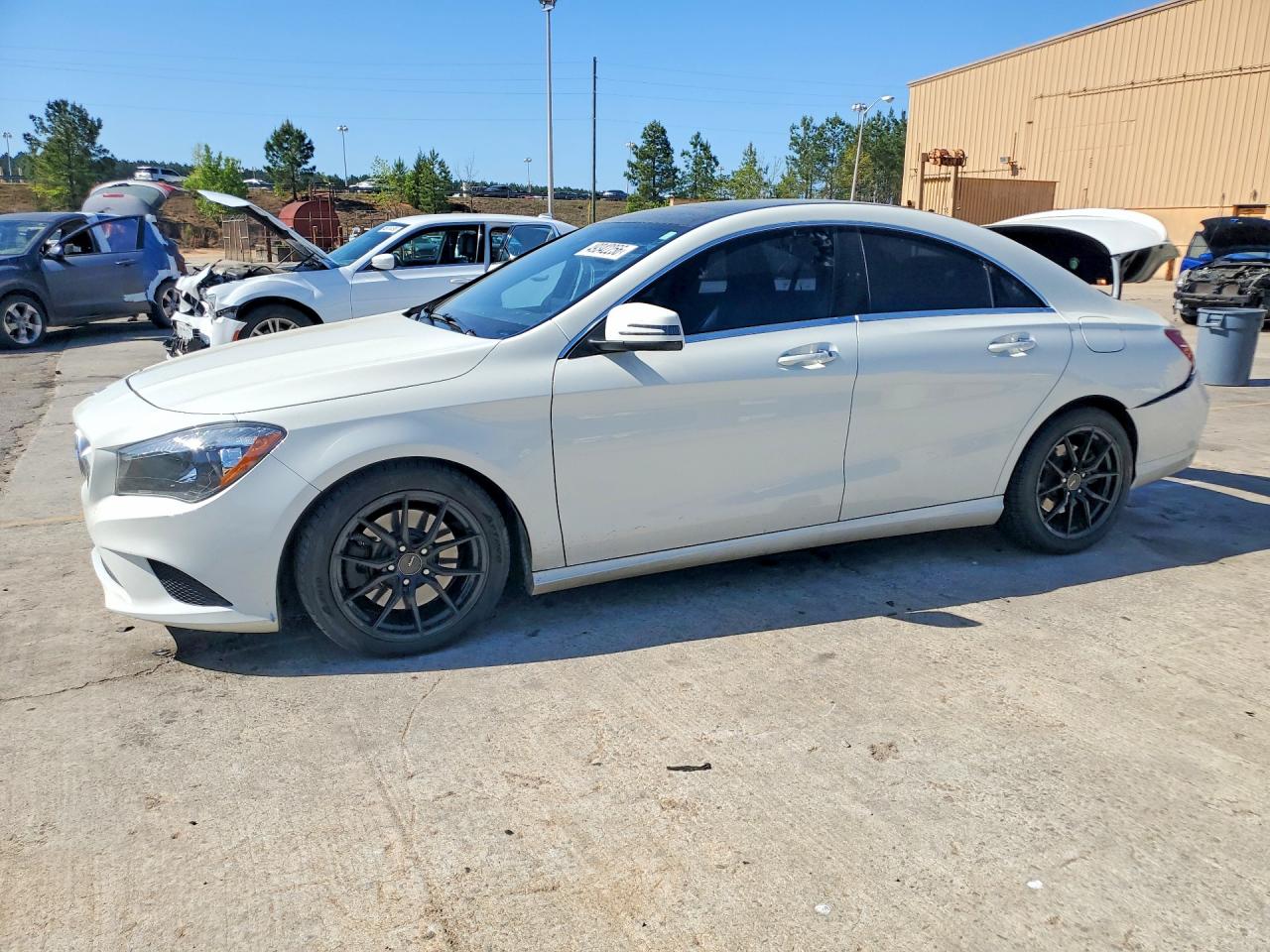 Salvage Mercedes-Benz Cla-class Image