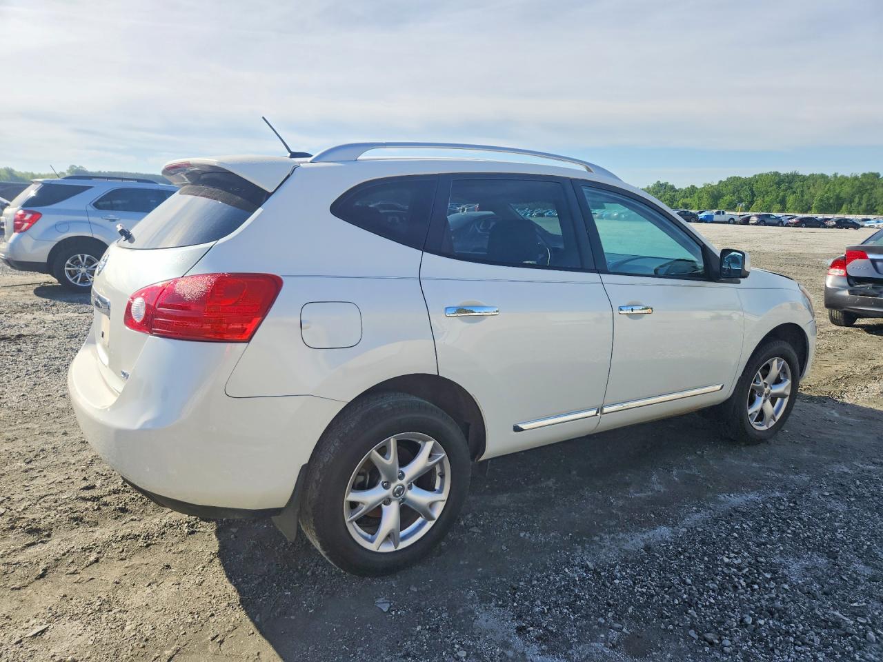 Nissan Rogue S