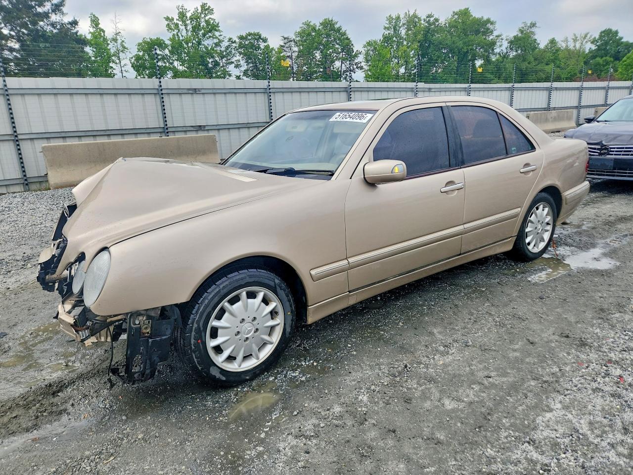 Salvage Mercedes-Benz E-Class Image