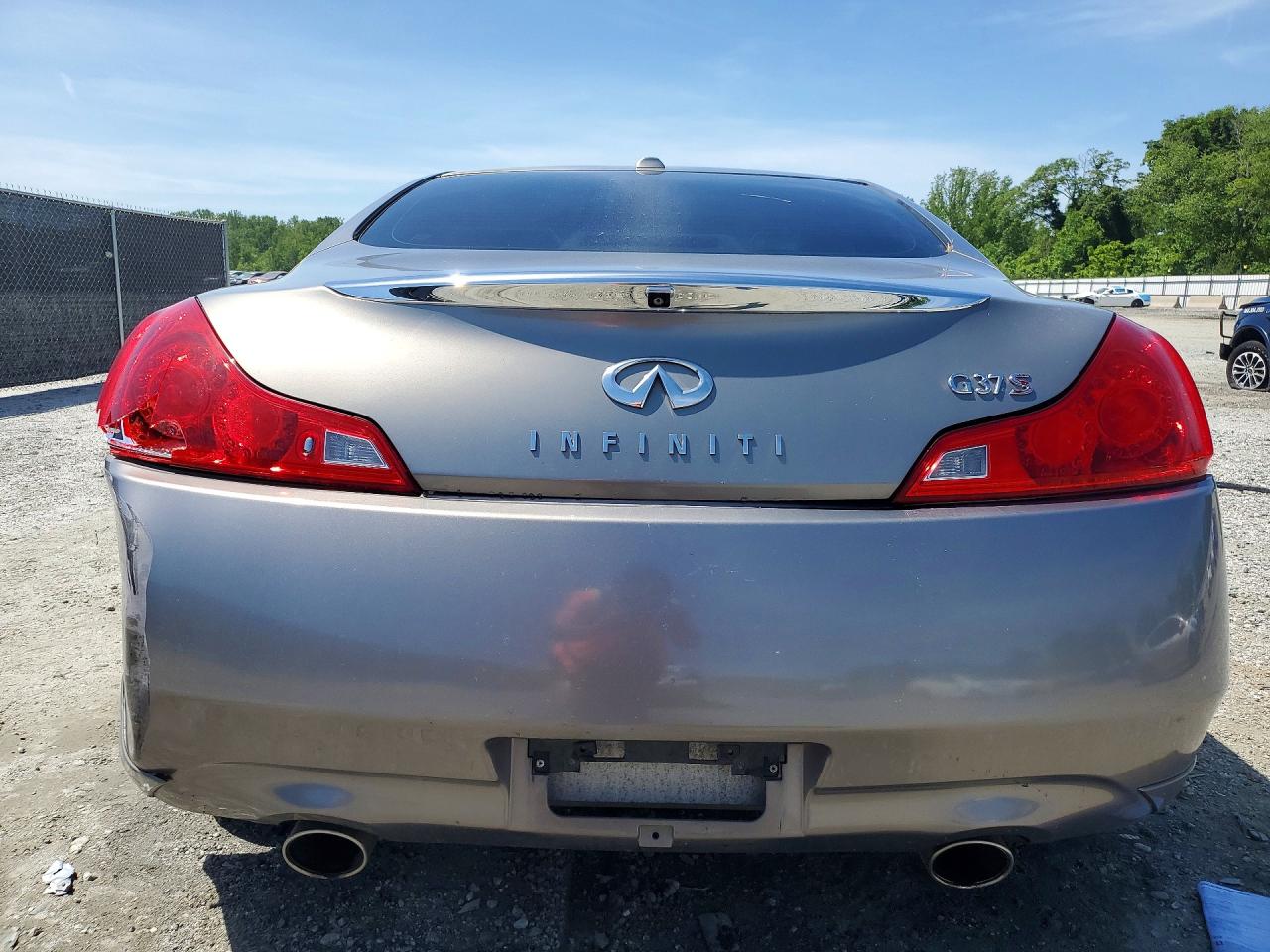 INFINITI G37 Base