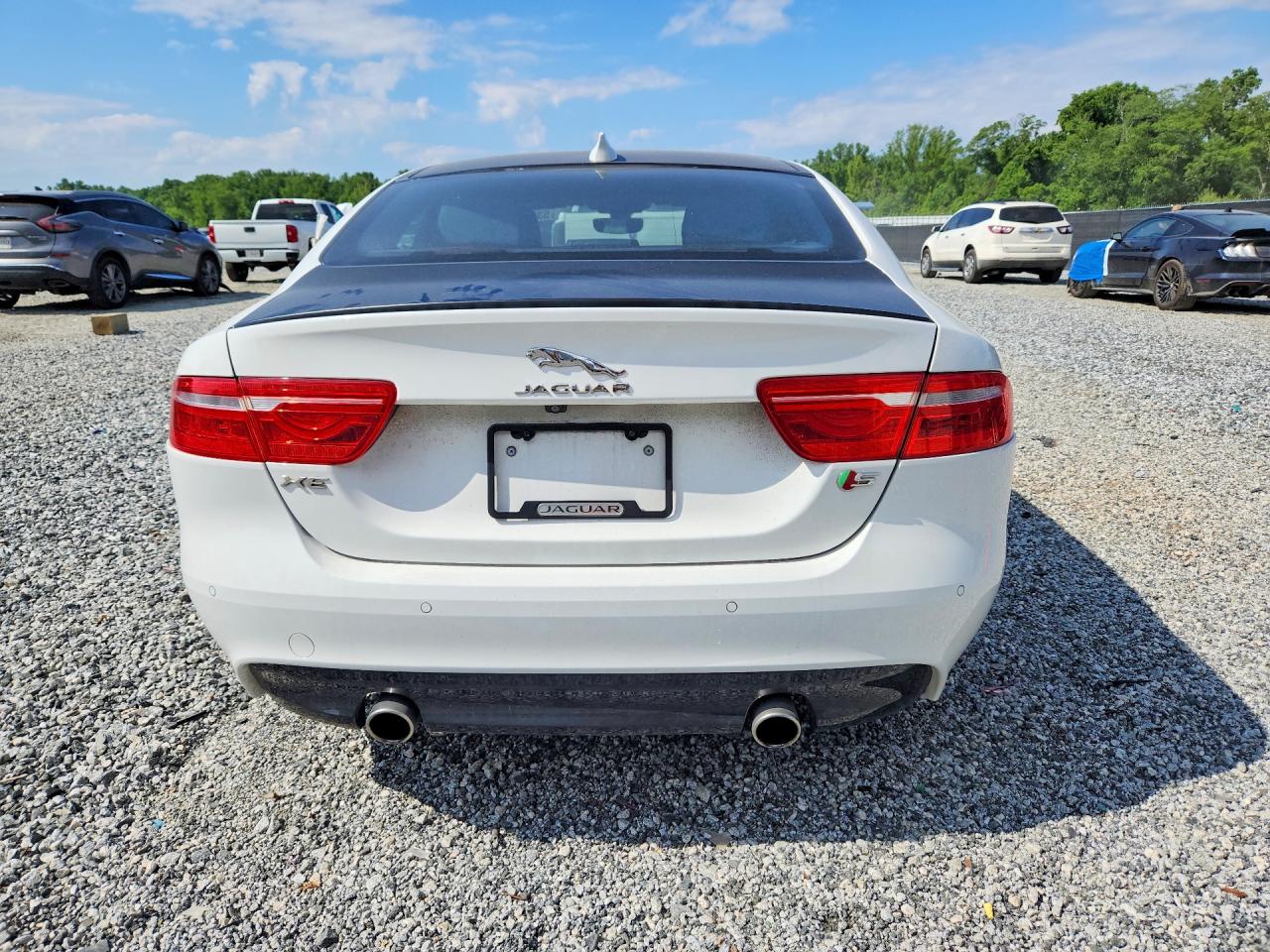 Jaguar XE S