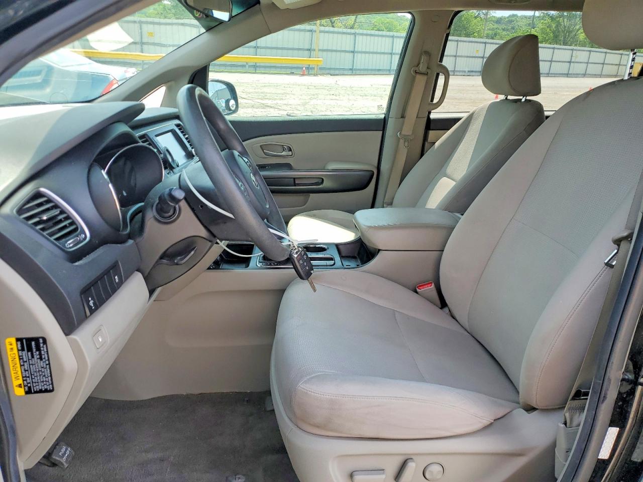 Kia Sedona Lx
