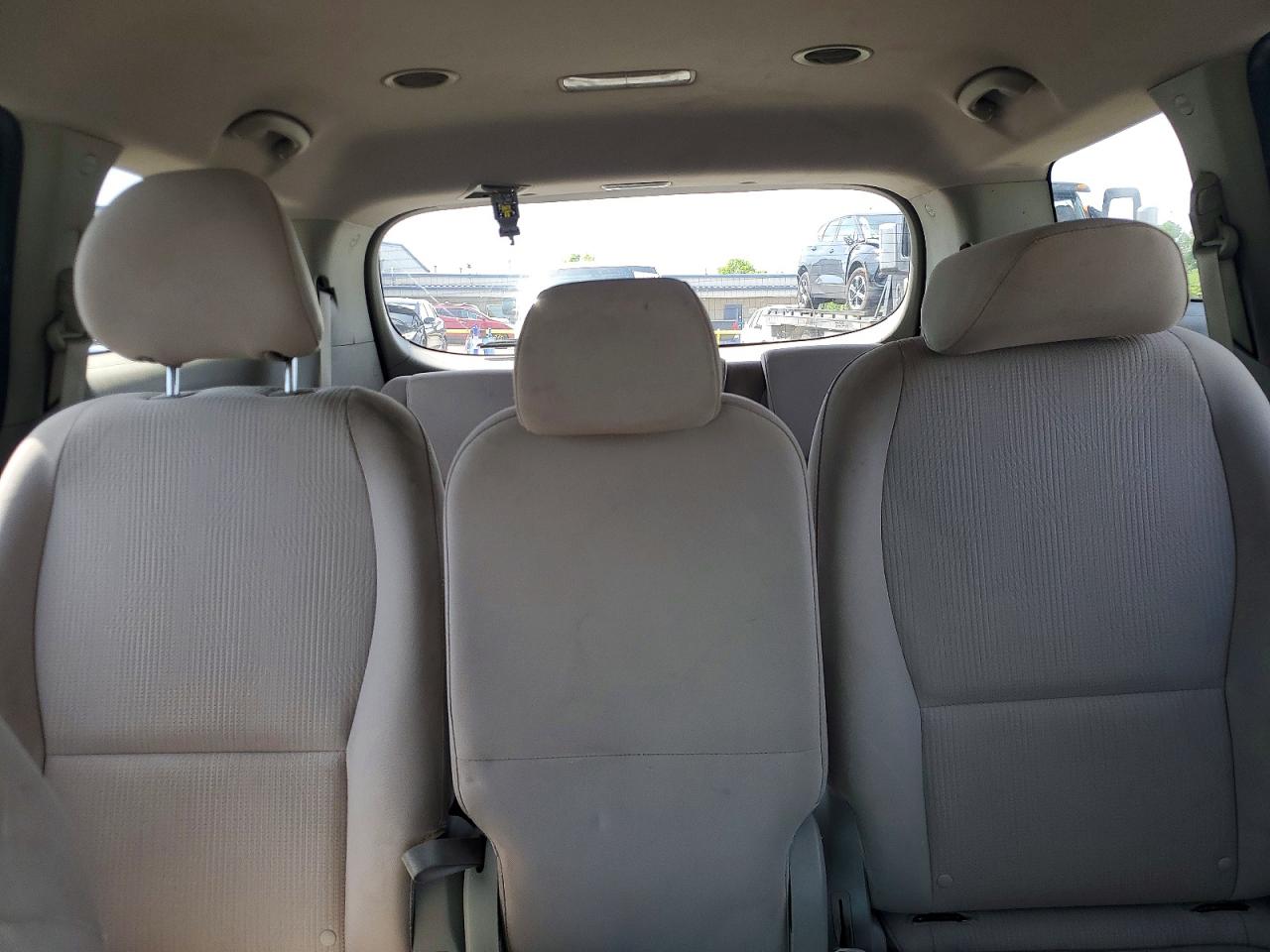 Kia Sedona Lx