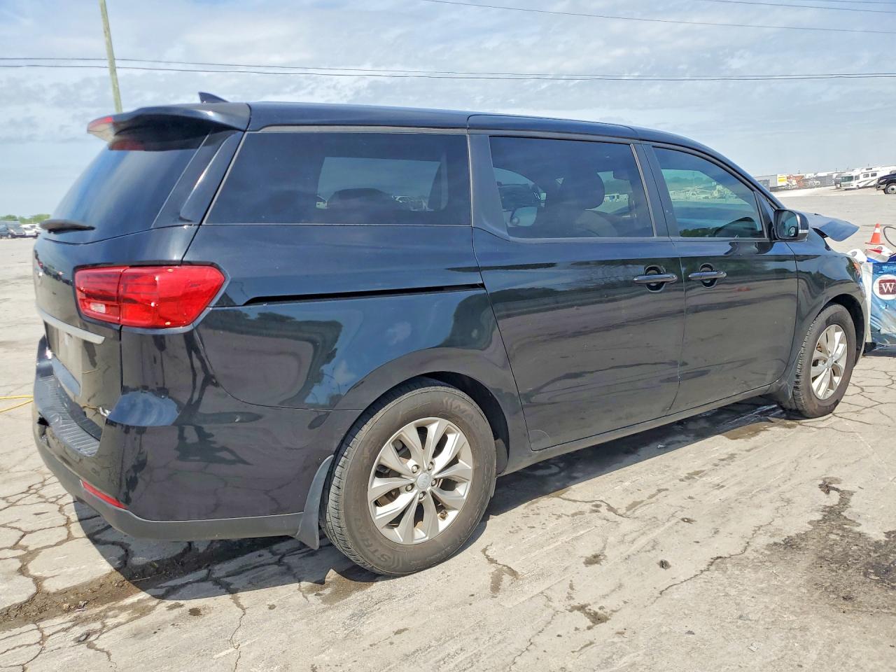 Kia Sedona Lx