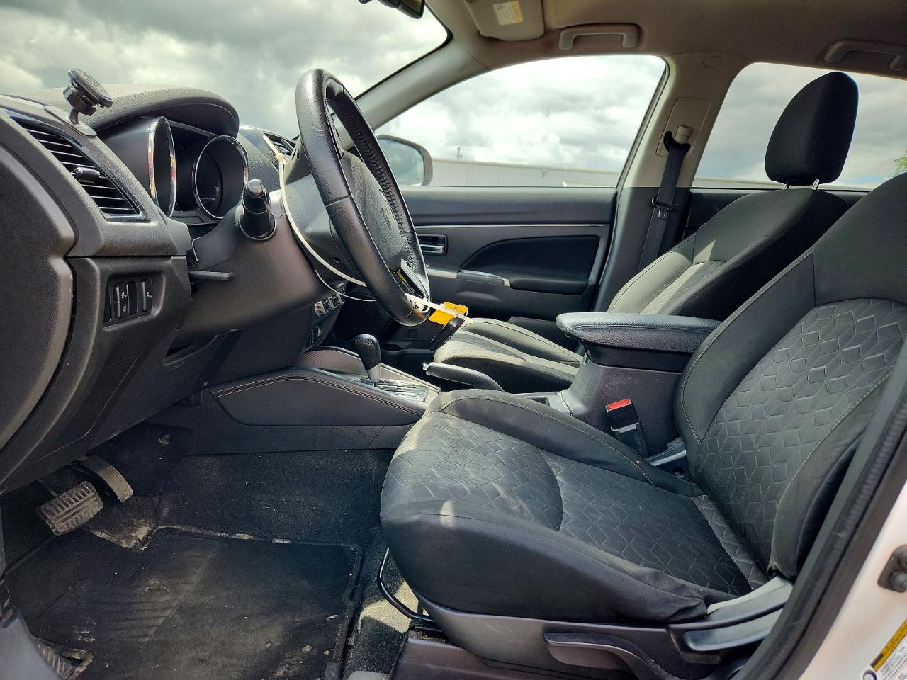 Mitsubishi Outlander Es