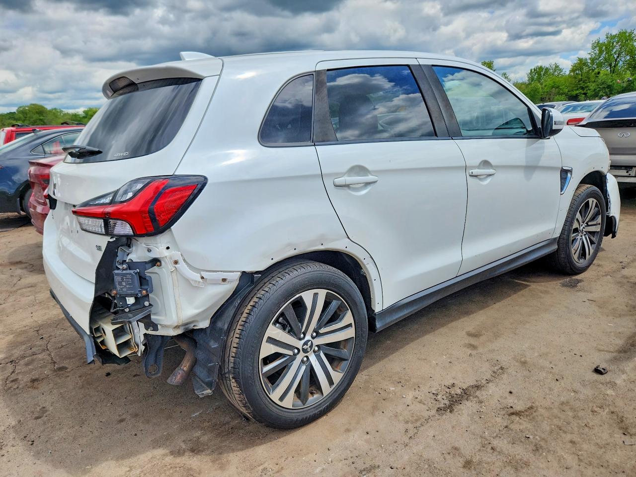 Mitsubishi Outlander Es
