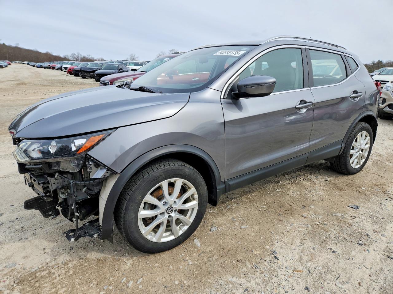 Salvage Nissan Rogue Image