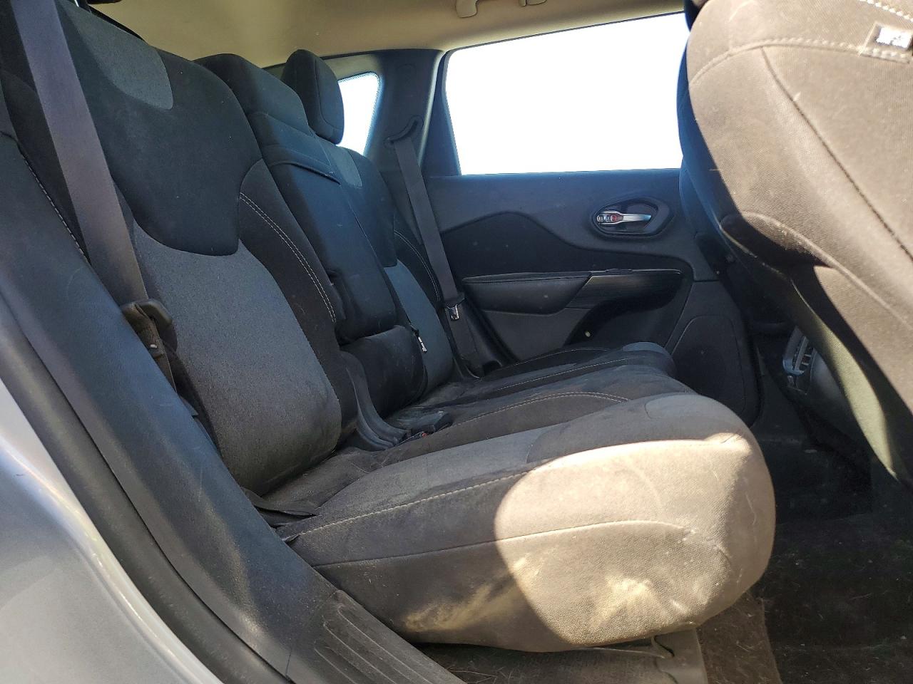 Jeep Grand Cherokee Sport