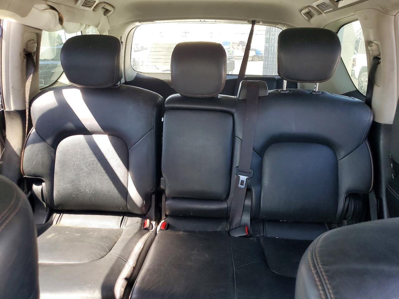 Nissan Armada Platinum