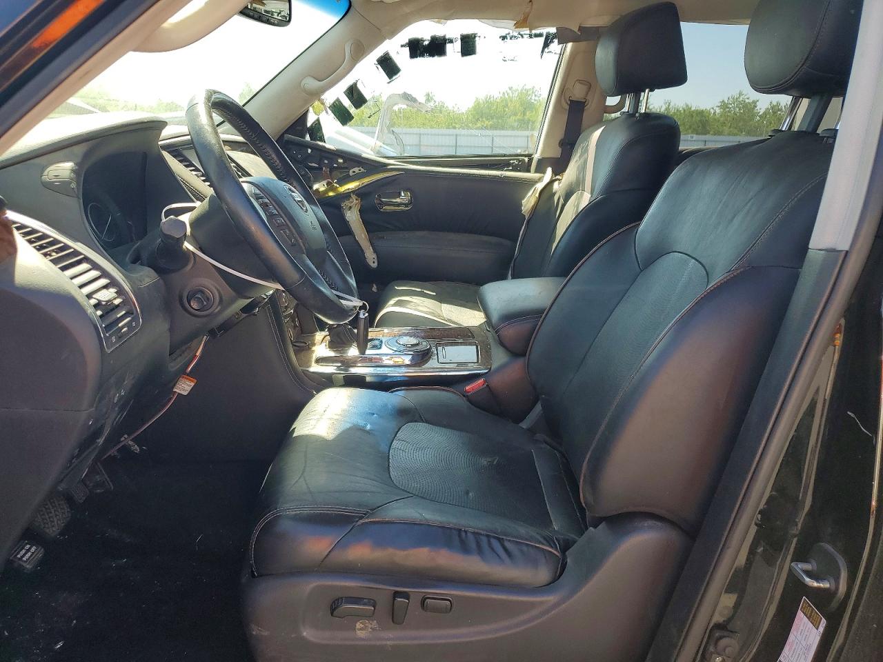 Nissan Armada Platinum