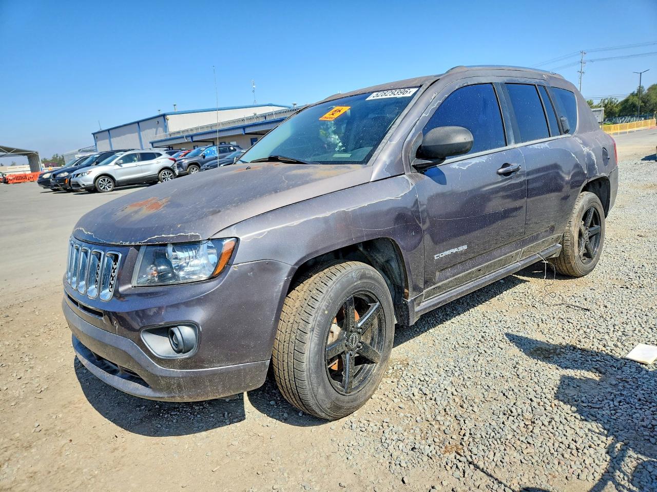 Salvage Jeep Compass Image