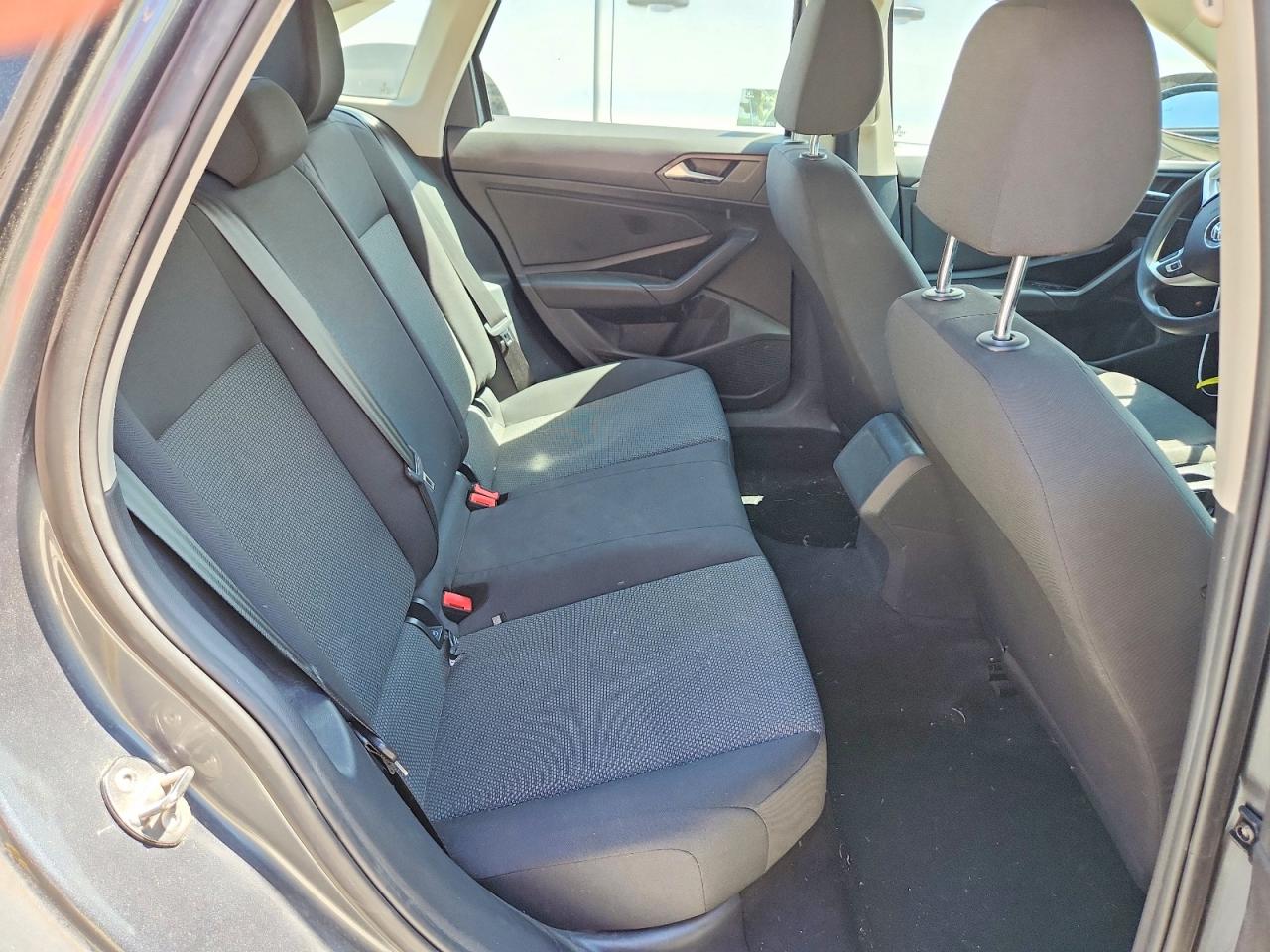 Volkswagen Jetta S