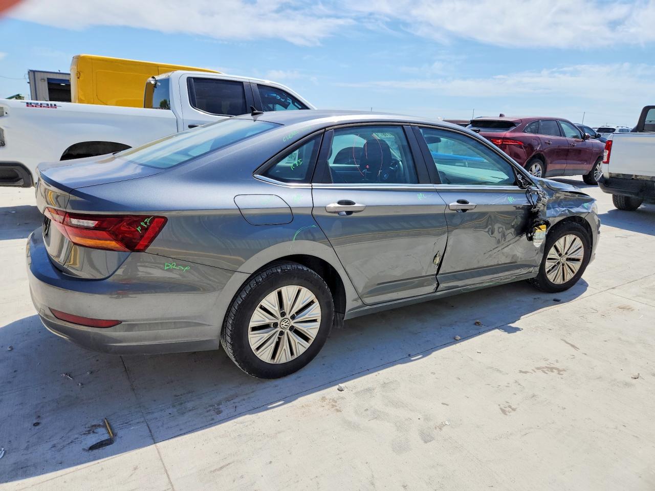 Volkswagen Jetta S