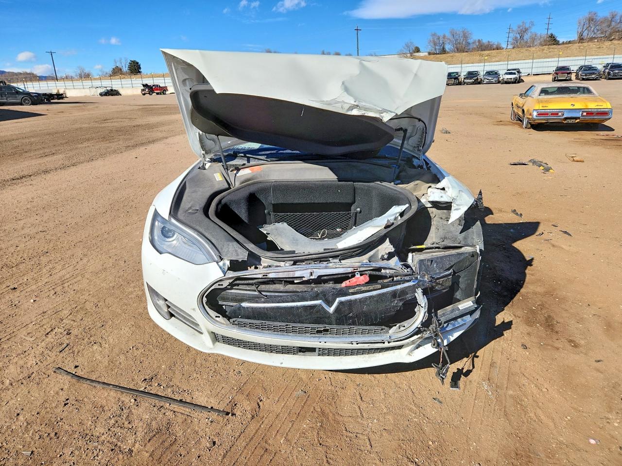 Tesla Model S 85