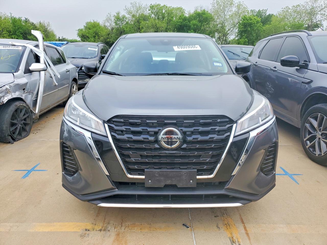 Nissan Kicks S