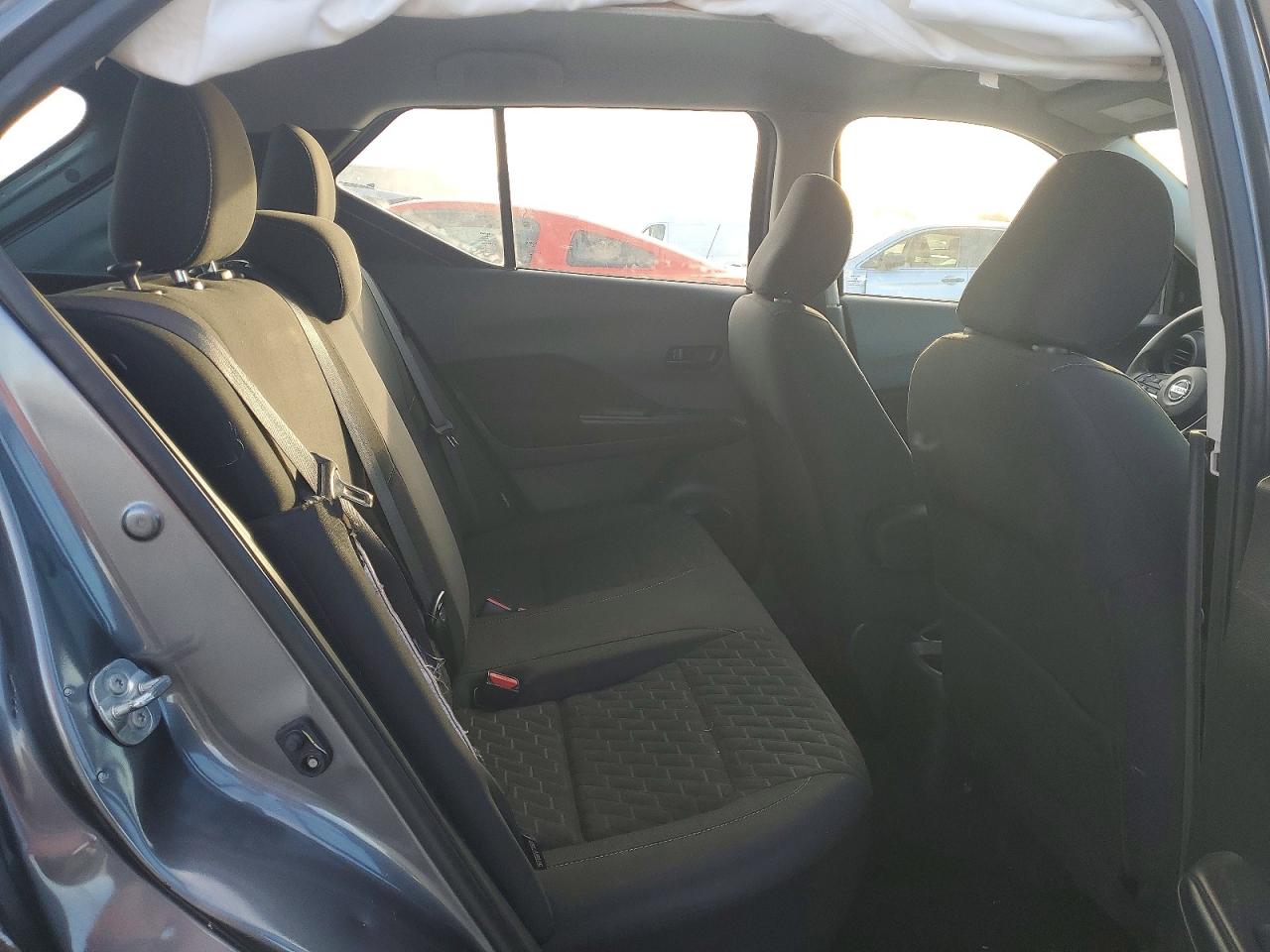 Nissan Kicks S