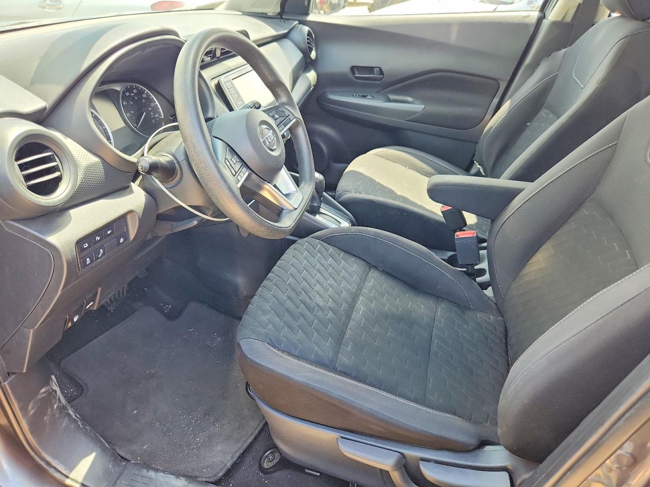 Nissan Kicks S