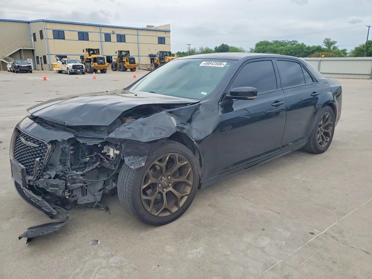 Salvage Chrysler 300 Image