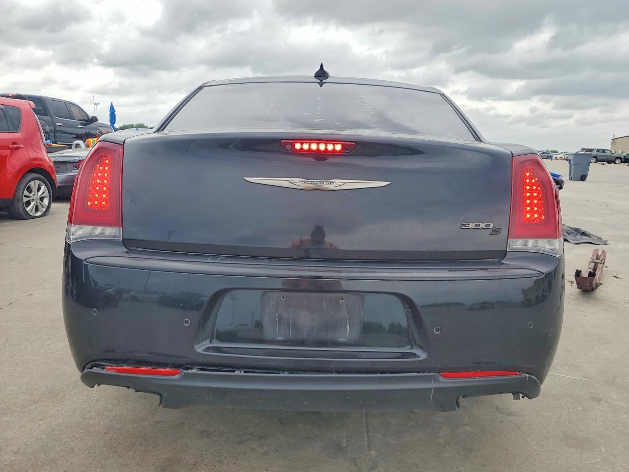 Chrysler 300 S