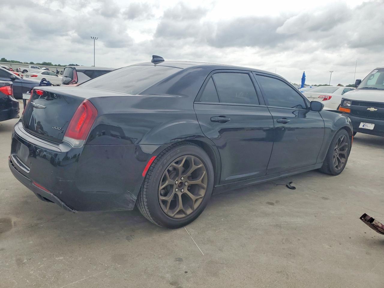 Chrysler 300 S