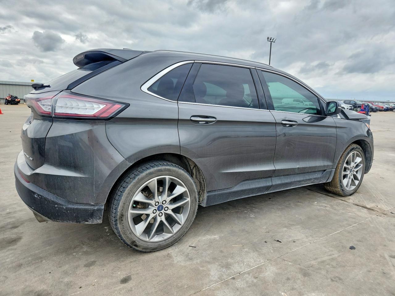 Ford Edge Titanium
