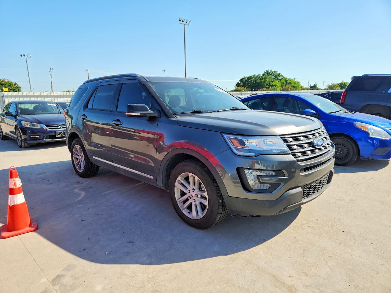 Ford Explorer Xlt