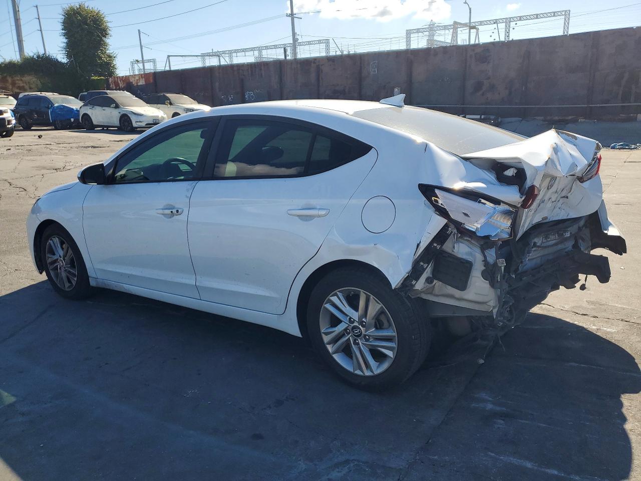 Hyundai ELANTRA Value Edition