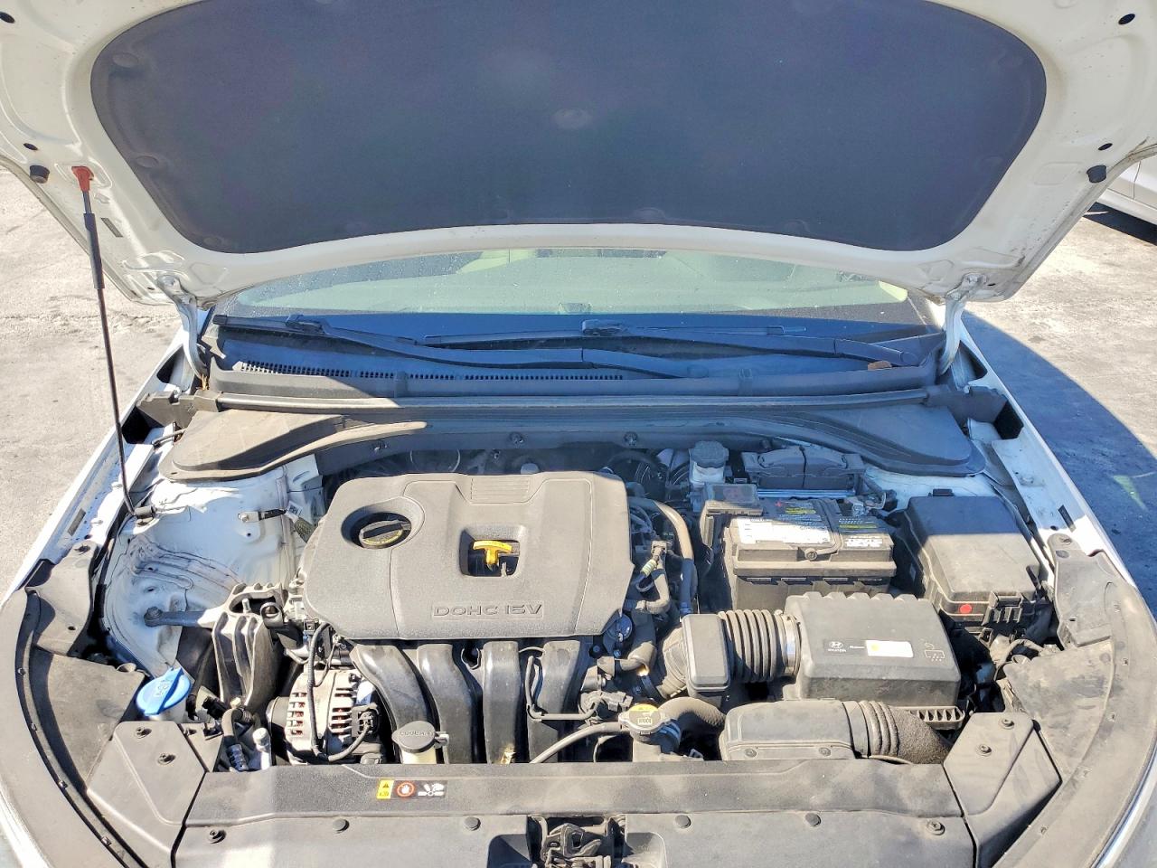 Hyundai ELANTRA Value Edition