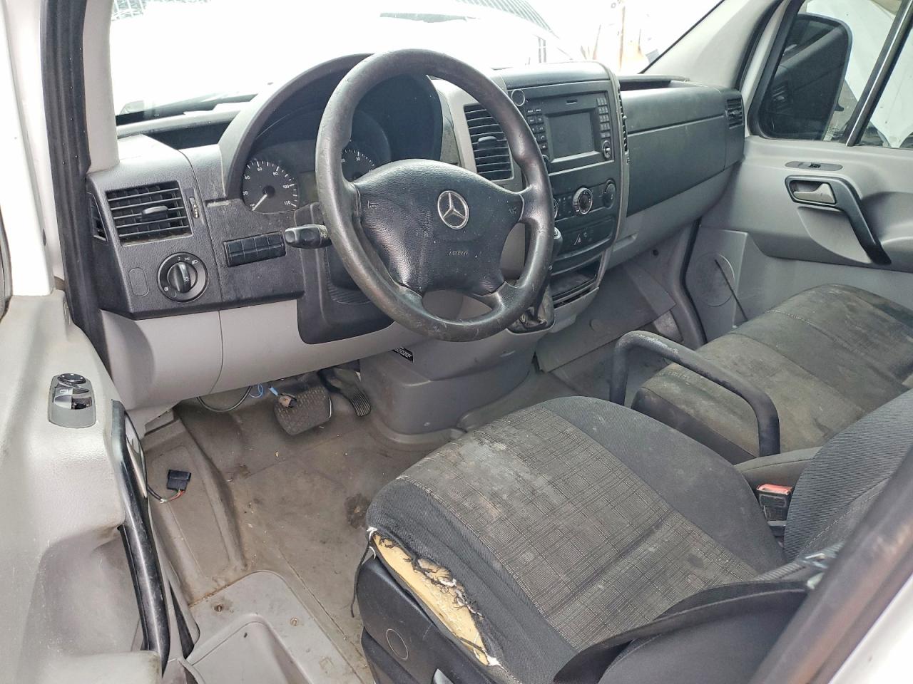 Mercedes-Benz Sprinter 2500