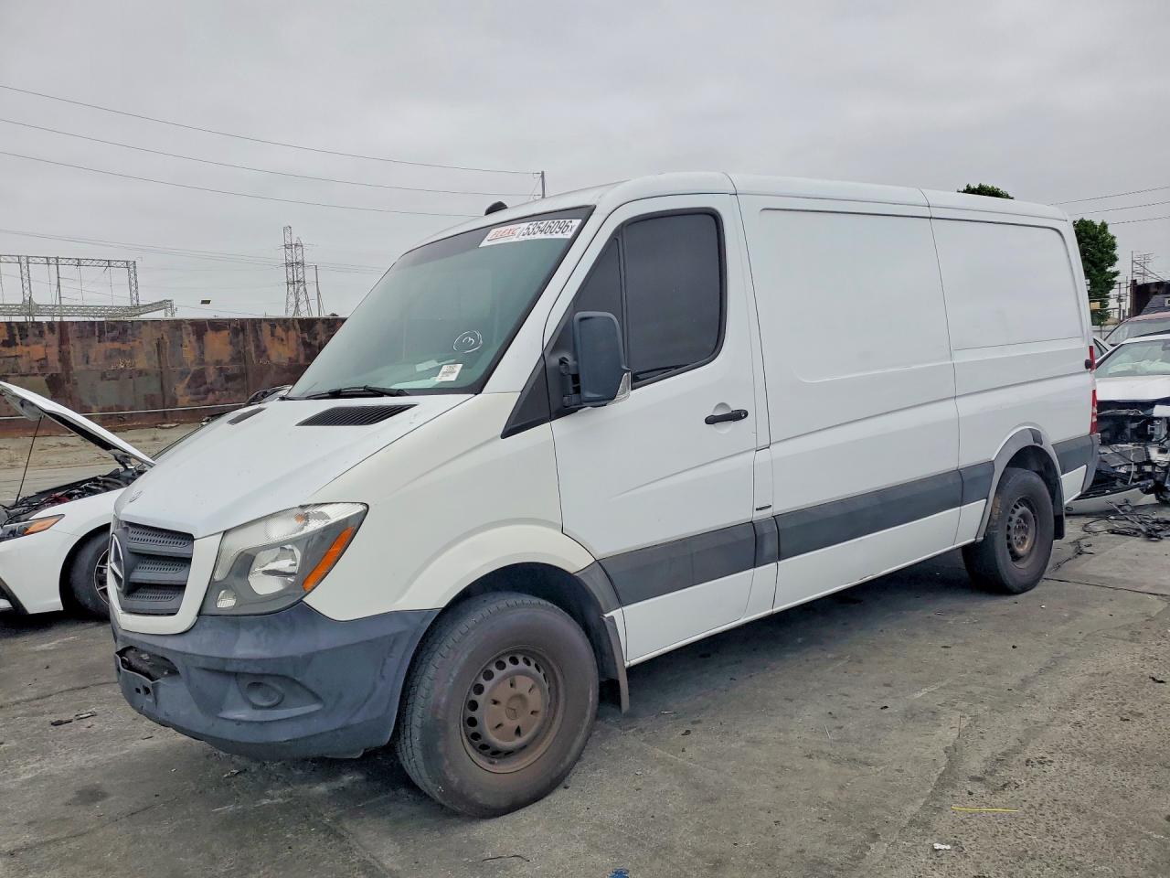 Salvage Mercedes-Benz Sprinter Image