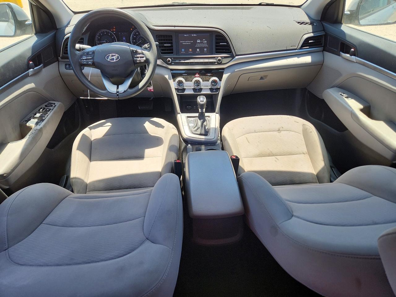 Hyundai ELANTRA Sel