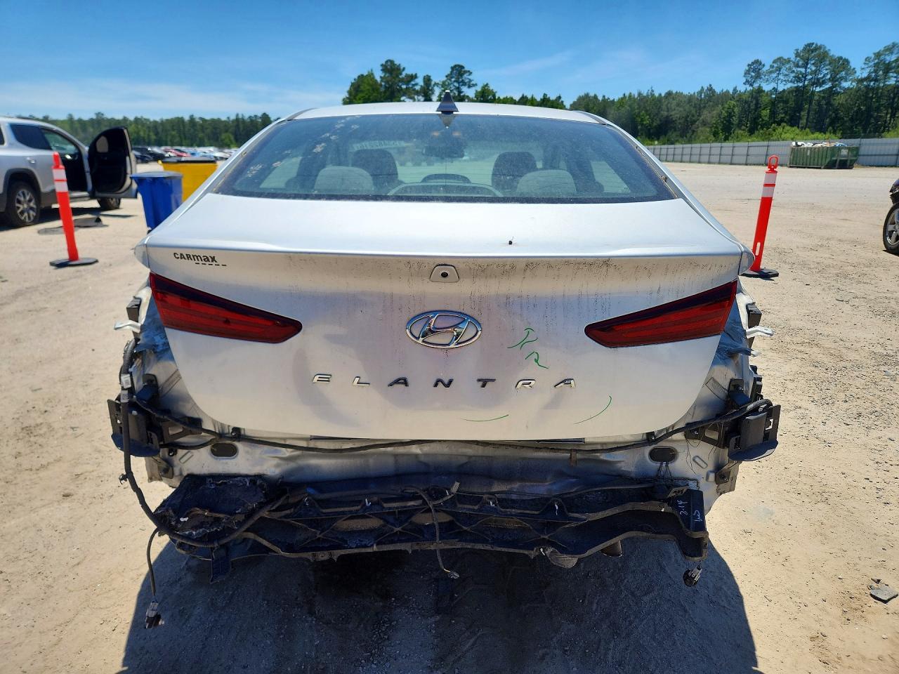 Hyundai ELANTRA Sel