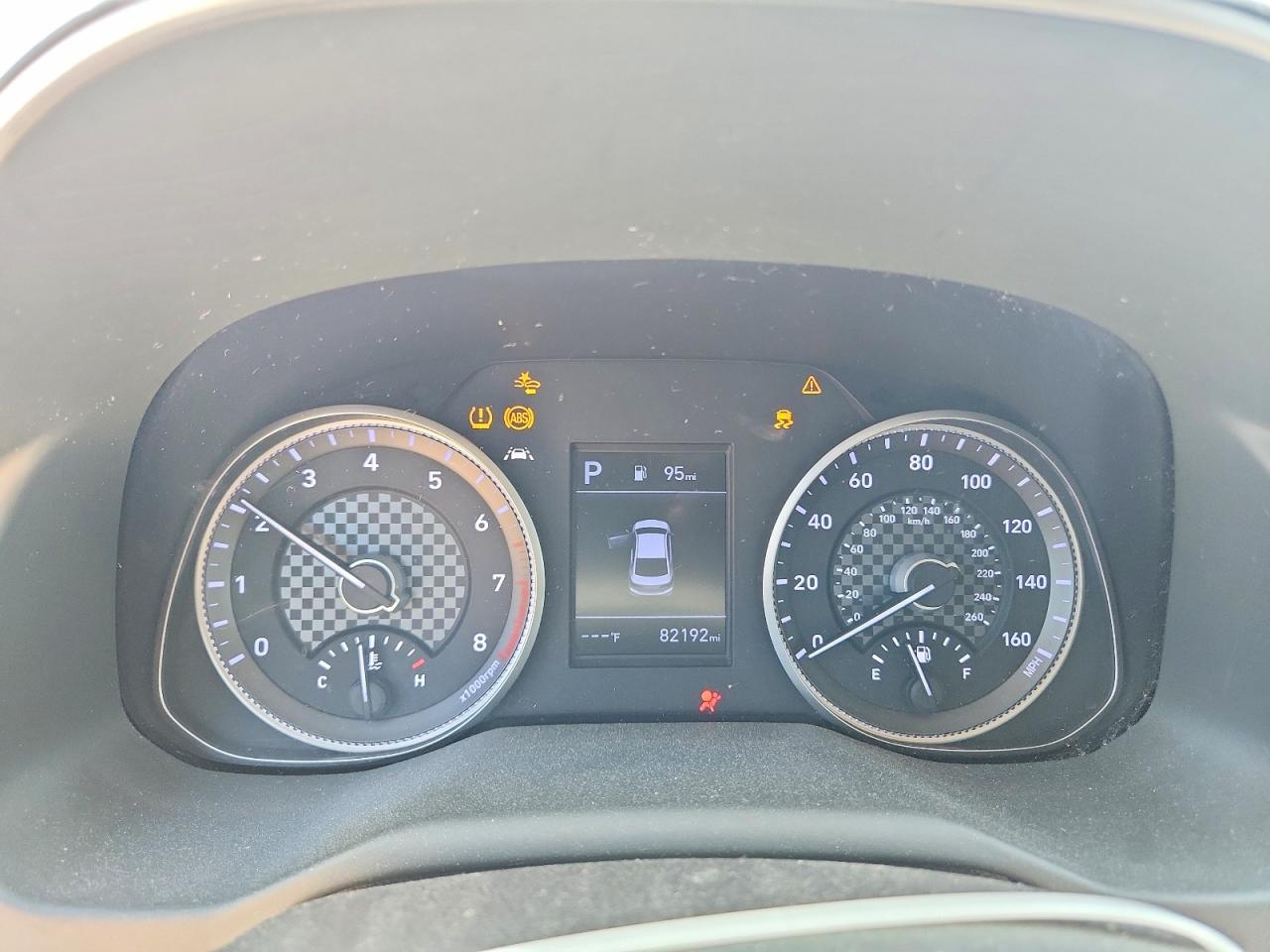 Hyundai ELANTRA Sel