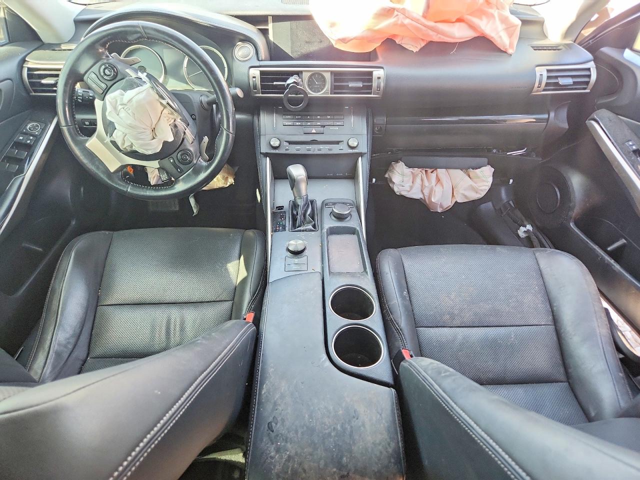 Lexus Is Base
