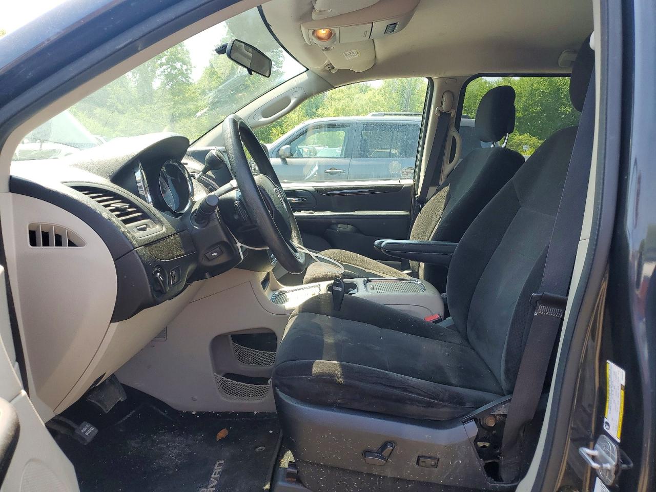 Dodge Caravan Sxt