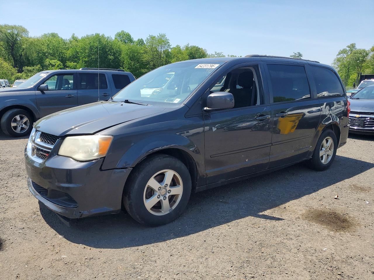 Salvage Dodge Caravan Image