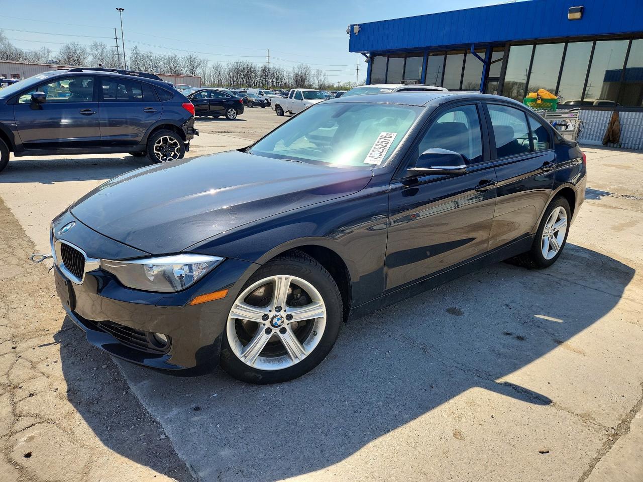 Salvage BMW 3 Series Image