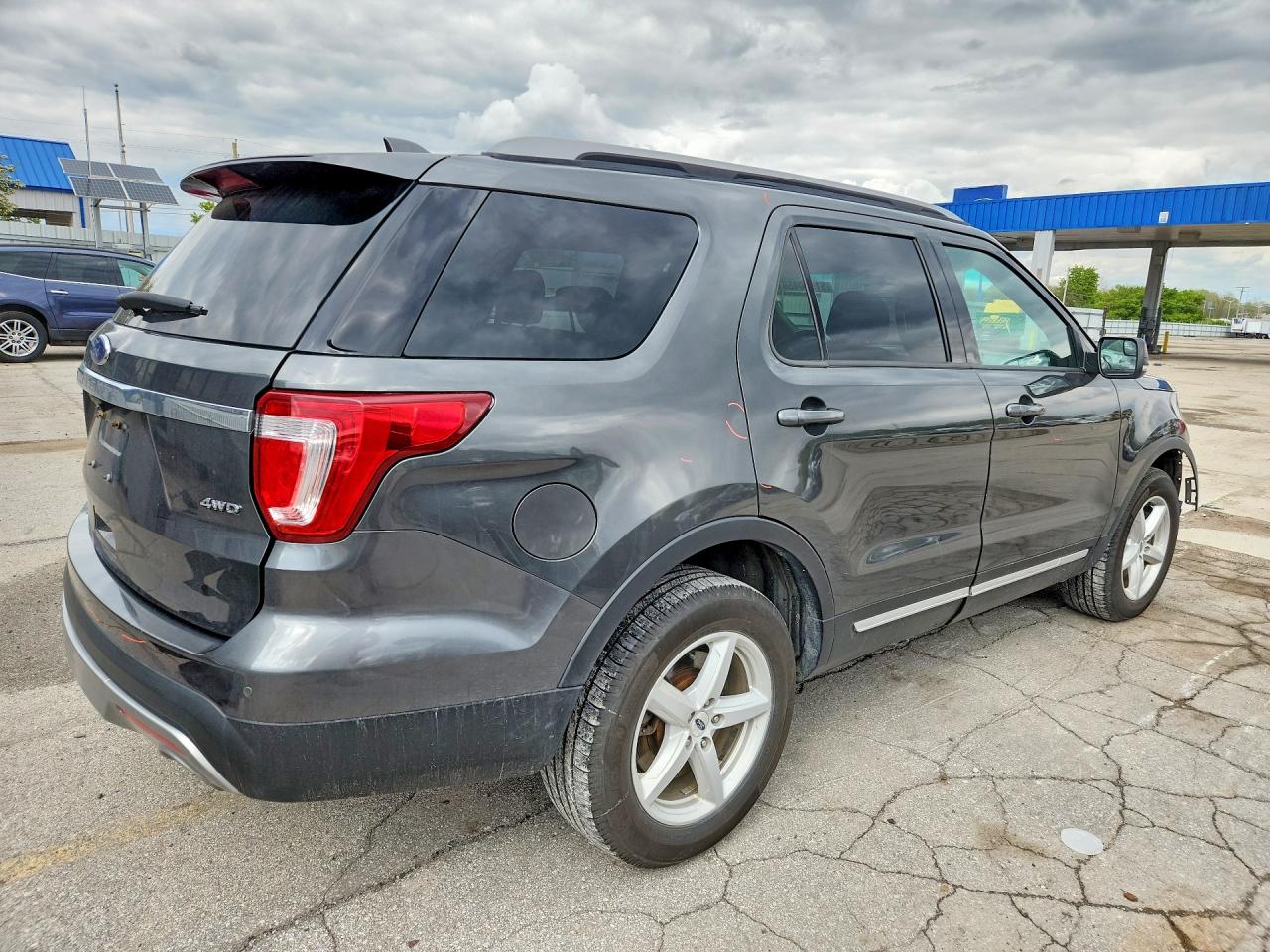 Ford Explorer Xlt