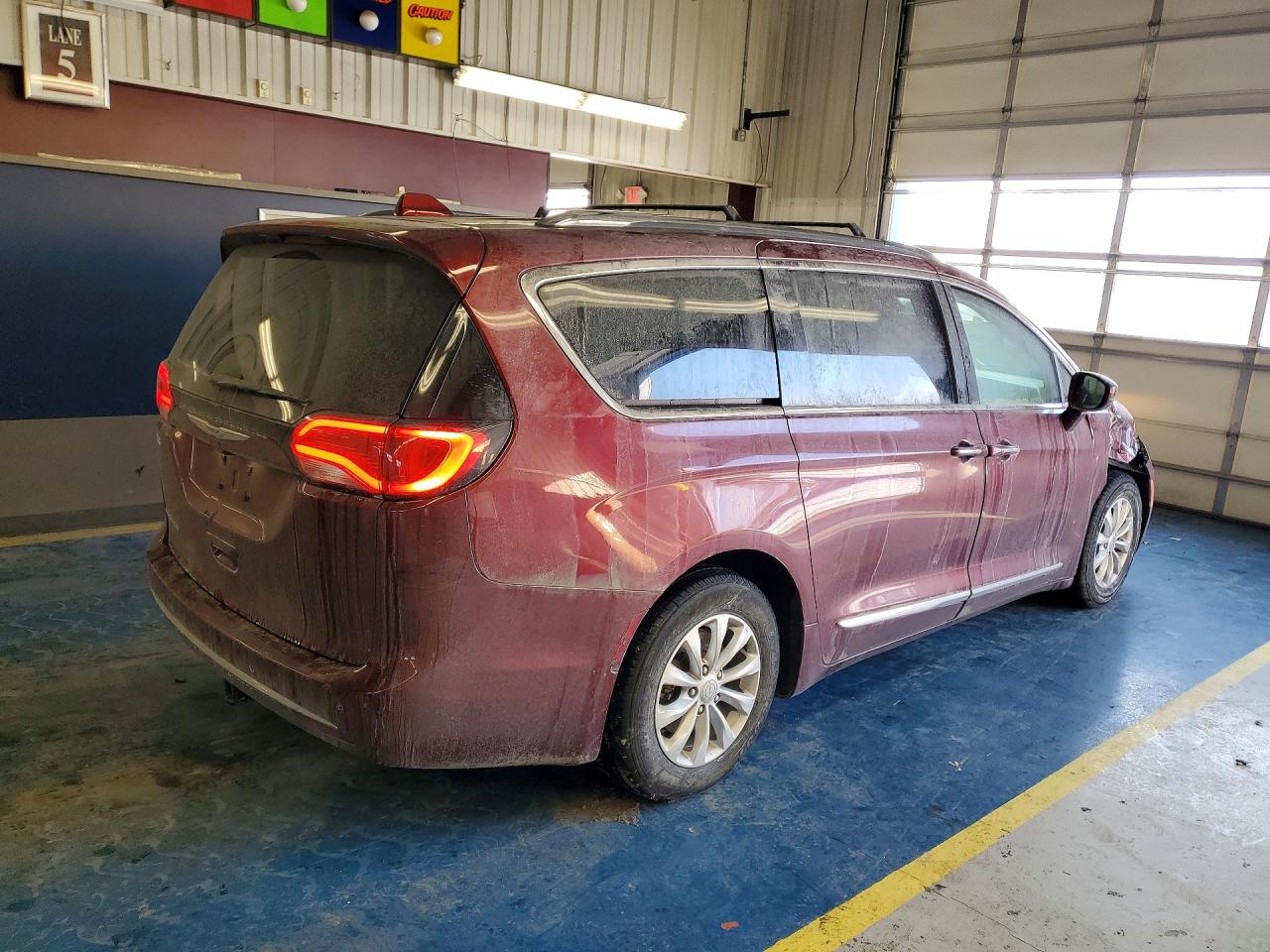 Chrysler Pacifica Touring L